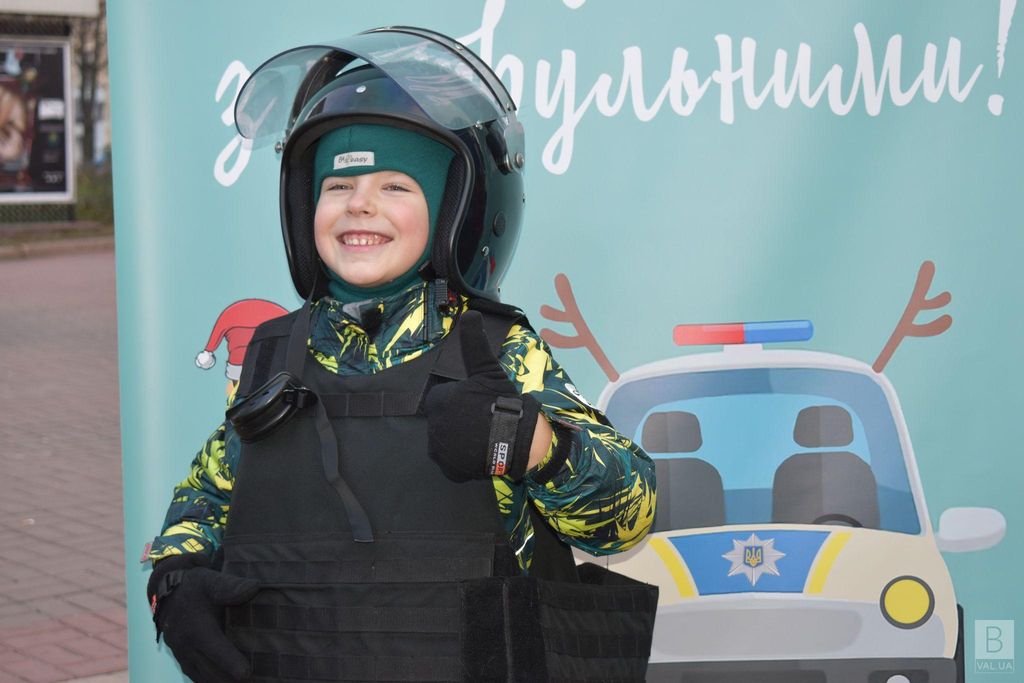 «Різдво з патрульними» повертається: у Чернігові поліцейські влаштують свято для малечі