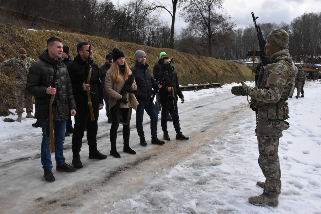 Чернігівський міський голова та депутати міської ради взяли участь у стрілецькому дні батальйону територіальної оборони