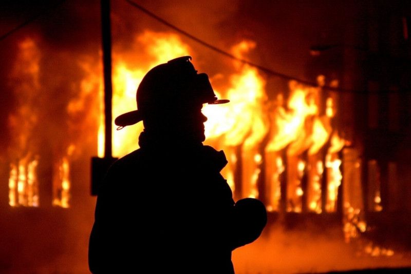 На Чернігівщині у результаті пожежі двоє людей отримали опіки