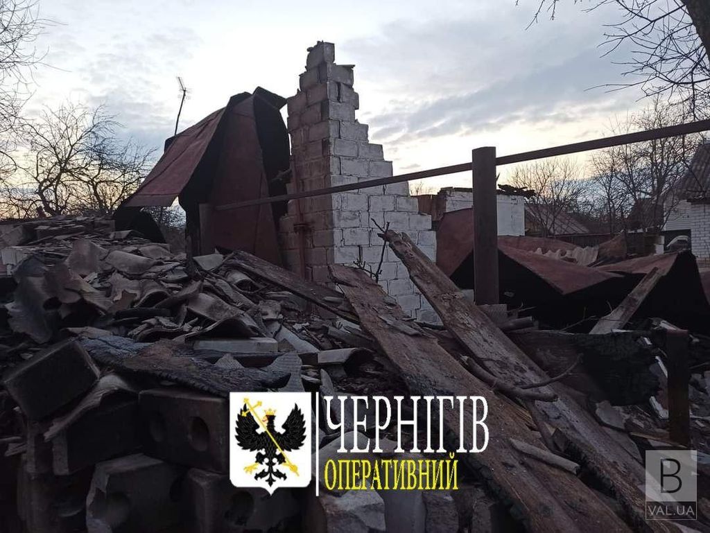 Вночі окупанти обстріляли одну з центральних вулиць Чернігова ФОТОФАКТ