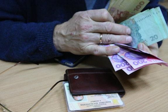 На Чернігівщині пенсії у березні та квітні профінансовано своєчасно і в повному обсязі