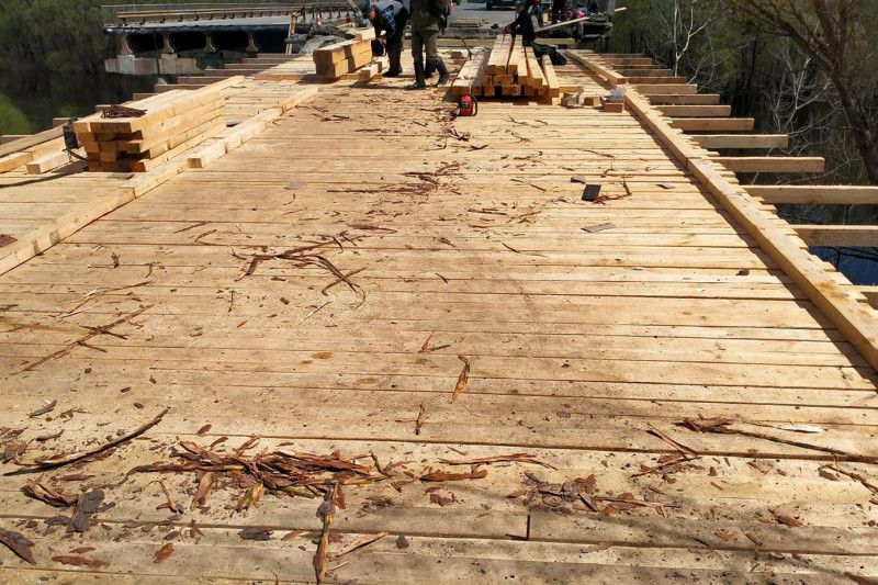 На Чернігівщині відновлюють проїзд через 3 знищені мости на ключових трасах