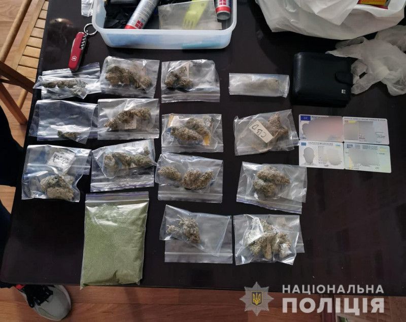 “Чернігівський Ескобар”: у чоловіка вилучили наркотиків на півмільйона гривень