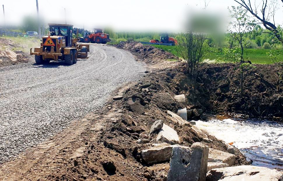 На Чернігівщині відкрили вже дев’яту тимчасову переправу неподалік зруйнованого мосту