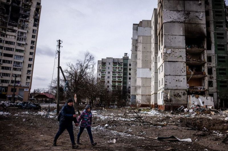 Пошкоджені майже 770 багатоповерхівок і 2 тисячі приватних будинків. Що принесла Чернігову російська армія?