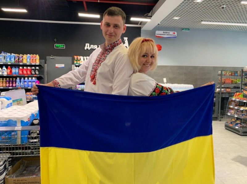 Співробітники «АТБ» по всій Україні вийшли на роботу у вишиванках, а мережа поповнилася новими магазинами