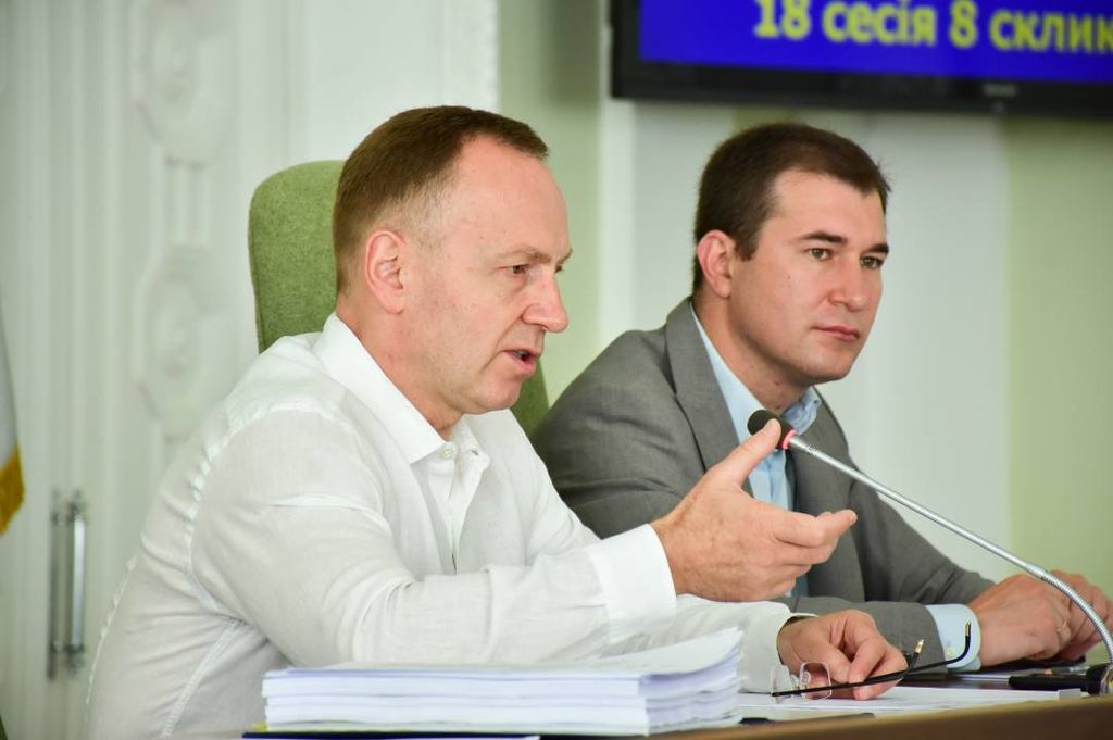 Чернігівська міська рада звернулася до Кабміну, аби там пришвидшили процес звільнення бізнесу від сплати конкретних податків