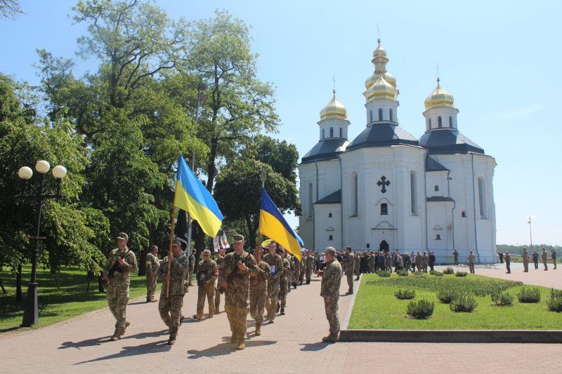 У Чернігові провели в останній путь двох воїнів