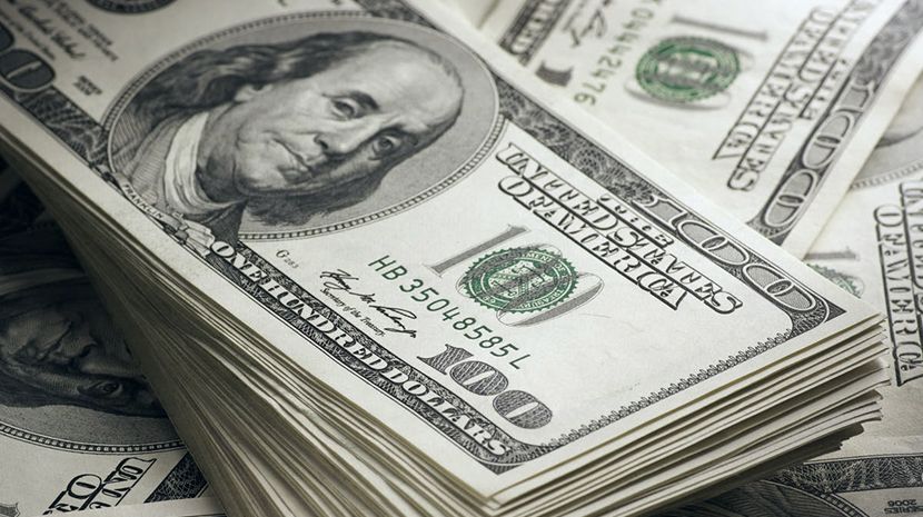 Нацбанк підняв офіційний курс долара до 36,56 гривні