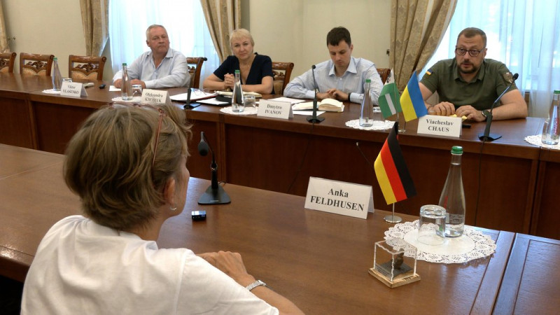 Посол Німеччини у Чернігові: про що домовилася Анка Фельдгузен з В’ячеславом Чаусом