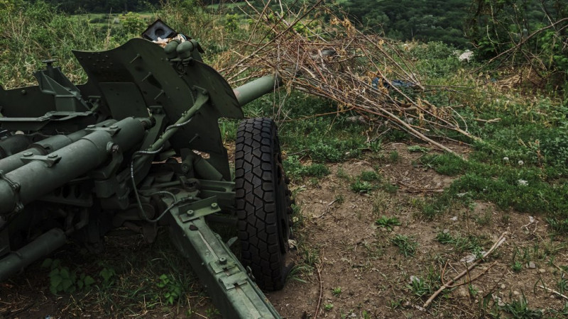 Росіяни зі ствольної артилерії та мінометів обстріляли дві громади на Чернігівщині