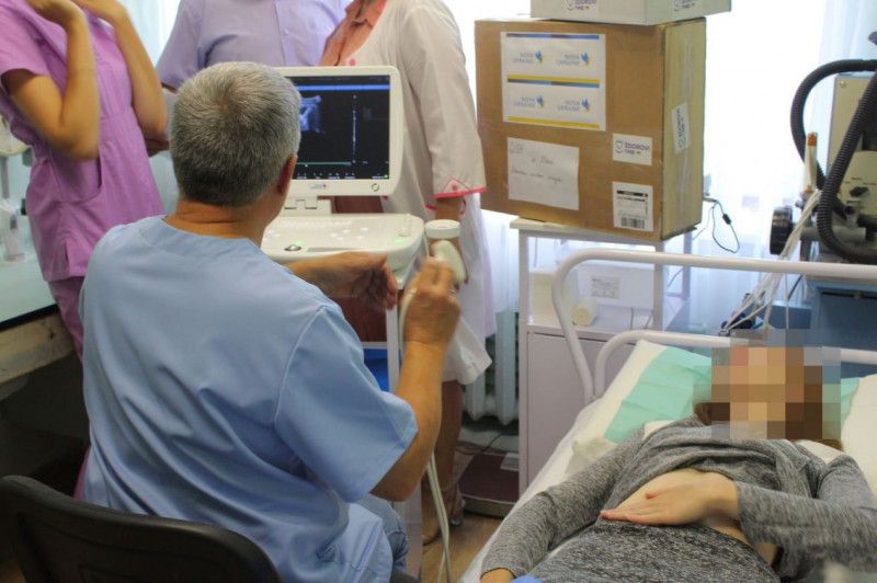 Менська лікарня отримала новий УЗД- апарат вартістю майже мільйон гривень