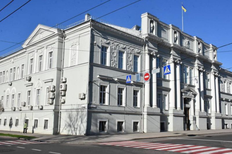 На ремонт будівлі Чернігівської міськради виділили 5,2 мільйона гривень