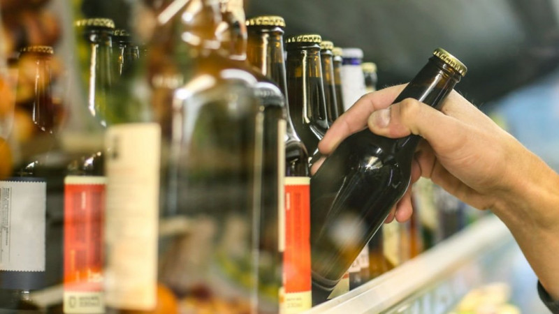 Продавав алкоголь неповнолітнім: на Прилуччині на співробітника магазину склали адмінпротоколи