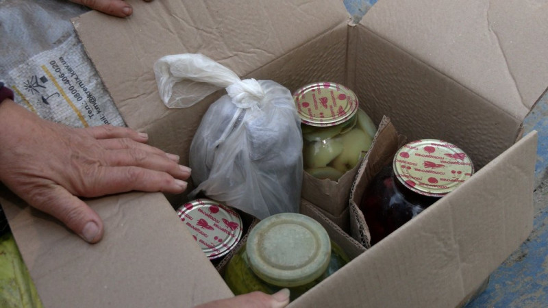 Пів року після звільнення від російських військ: жителі Лукашівки збирають врожай для допомоги Ізюму