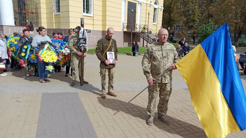 На Чернігівщині попрощалися з двома захисниками України