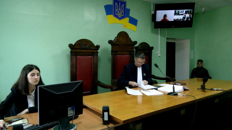 Чи визнає свою провину водій фури та якого покарання для нього хочуть родичі загиблих в ДТП біля Брусилова