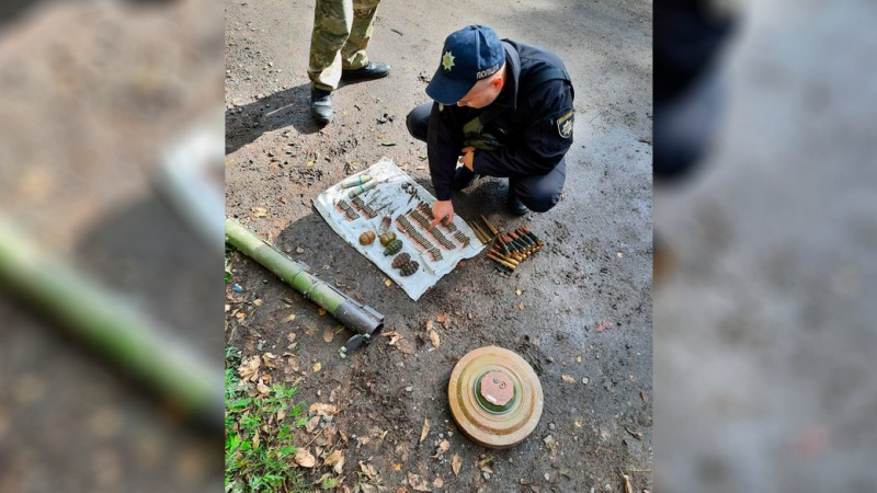 Гранатомет, набої та протитанкові міни: на Чернігівщині виявили російський схрон