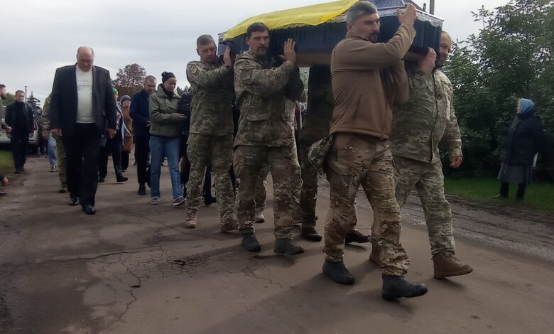 На Чернігівщині провели в останню путь Захисника України