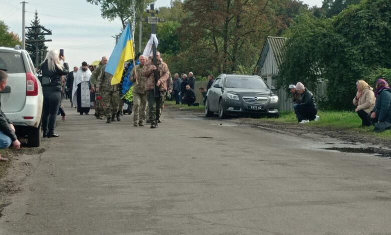 На Чернігівщині провели в останню путь Захисника України