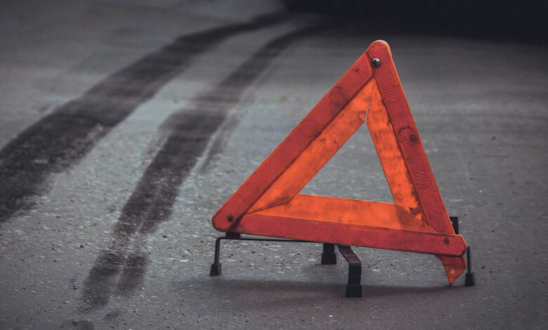 На Чернігівщині водій на легковику збив двох пішоходів