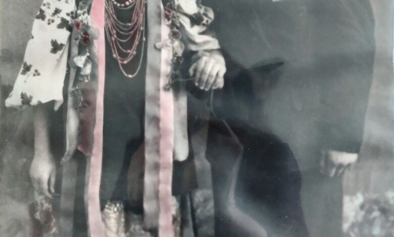 Сорочка, в якій бабуся виходила заміж: сімейна реліквія родини з Чернігівщини (Фото)