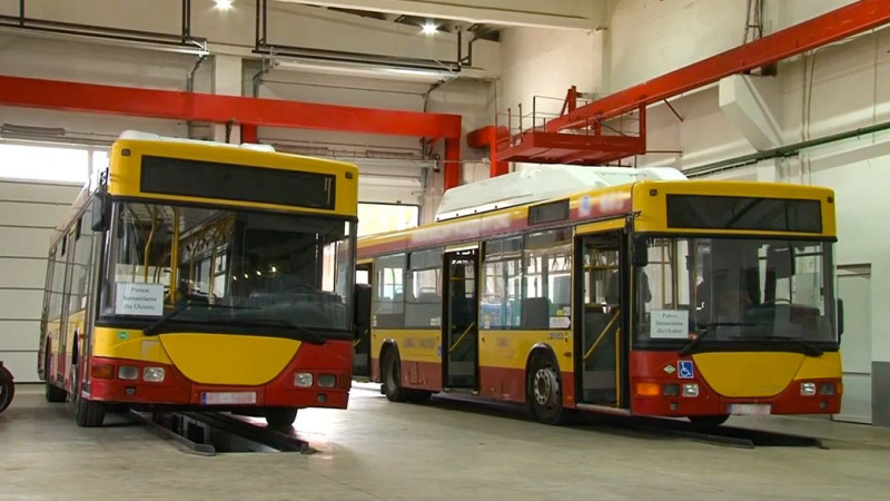 Чернігів отримав два автобуси від польського міста-партнера Жешува