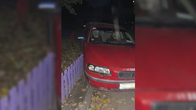 Двічі за ніч на різних авто: у Чернігові затримали п'яну водійку