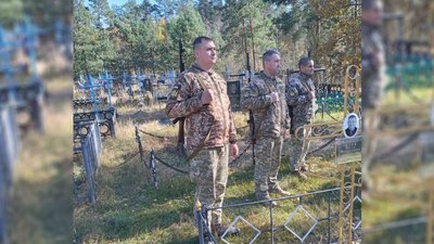 На Чернігівщині провели в останню путь двох військовослужбовців