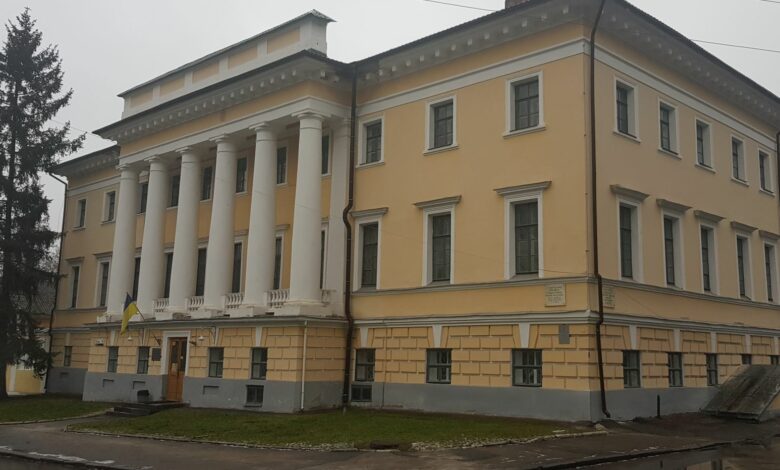 Музей українських старожитностей у Чернігові: як відкривали та хто був першим директором