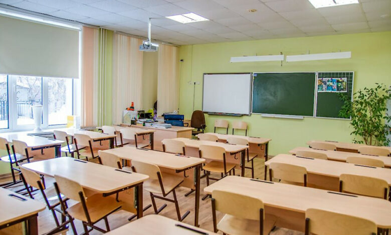 Школи Чернігова до кінця тижня йдуть на дистанційне навчання через ракетну небезпеку