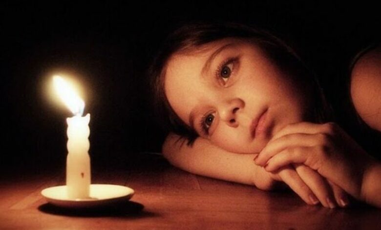 Відключення світла в Україні: як підготувати дітей