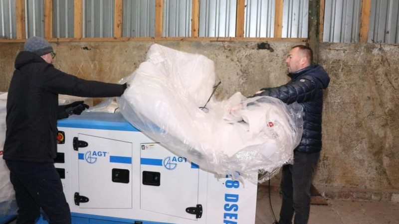 Тенти, генератори, каремати: Чернігівщина отримала гуманітарну допомогу до зими з Данії
