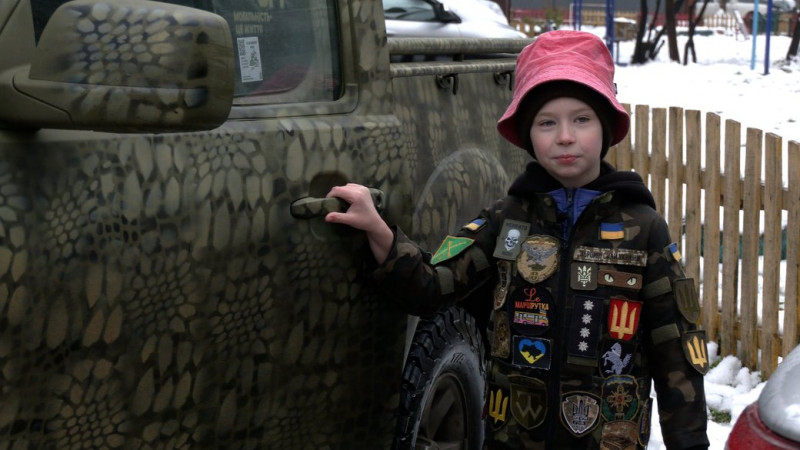 "Хочу допомогти армії", — 8-річний чернігівець Сергій Мороз передав машину для ОК "Північ"