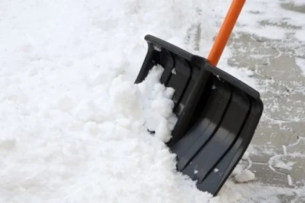 Іспит першим снігом: як громади Чернігівщини впоралися із розчищанням доріг
