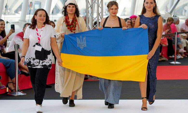 Сукні з овочів: чернігівська дизайнерка відкриває Європі унікальну колекцію одягу «Український борщ» (Фото)