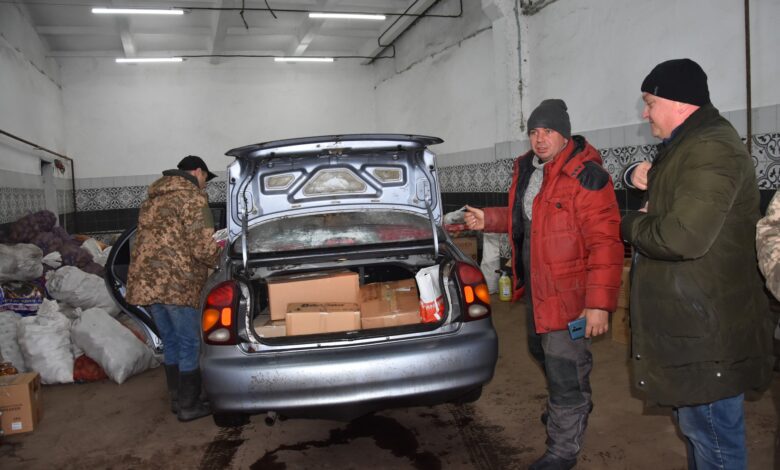 Волонтери з Носівки повезли на передову допомогу для військових (Фото)