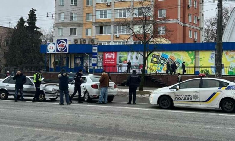 Автівка таксі знов потрапила у ДТП у Чернігові (Фотофакт)