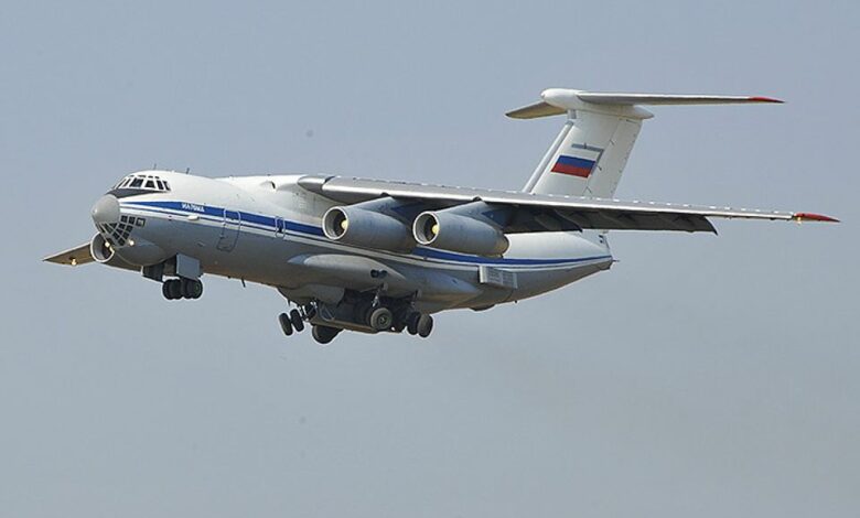 До Білорусі прилетіли 6 російських літаків з невідомим вантажем