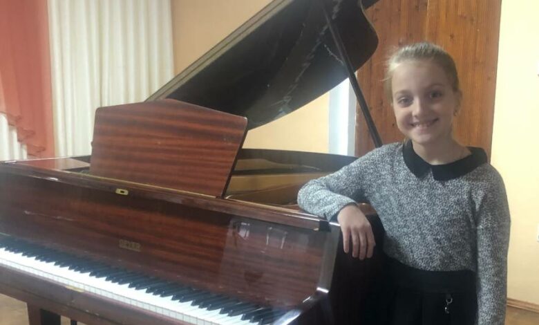 Юна музикантка із Сновська стала лауреатом двох міжнародних конкурсів