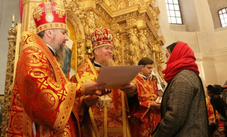 Митрополит Епіфаній звершив Божественну літургію в Катерининському соборі Чернігова