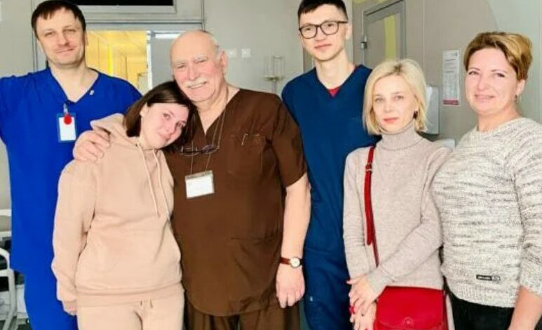 Перенесла 35 операцій: з лікарні виписали дівчину, важко травмовану в березні в Чернігові