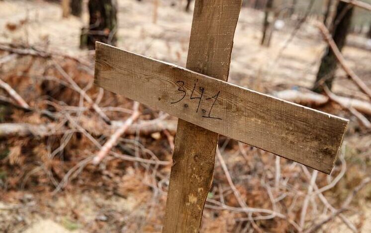 Жителів Чернігівщини просять повідомляти про невідомі, досі не виявлені й не досліджені місця поховання військових та цивільних