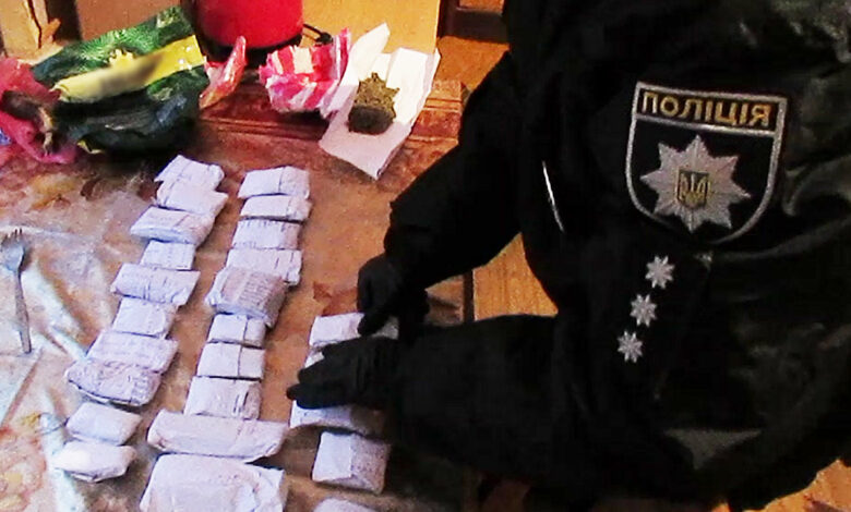 25-річний мешканець Чернігівського району вдома зберігав наркотики