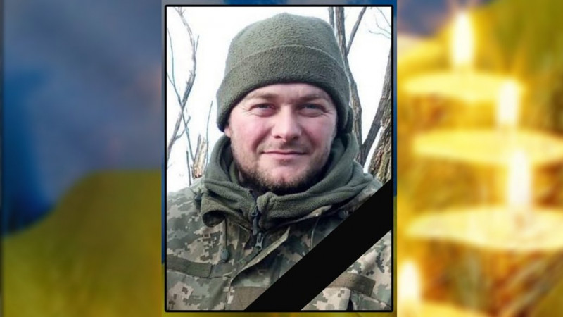 На Чернігівщині поховали двох солдатів, які загинули на сході України