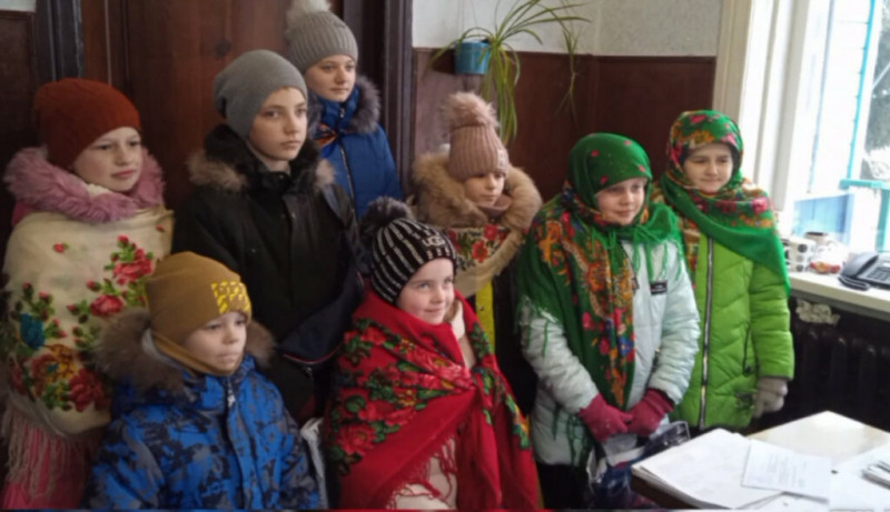 Діти із села Сновської громади щедрували і гроші на ЗСУ збирали