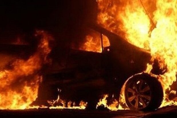 Поблизу селища Десна згоріла автівка