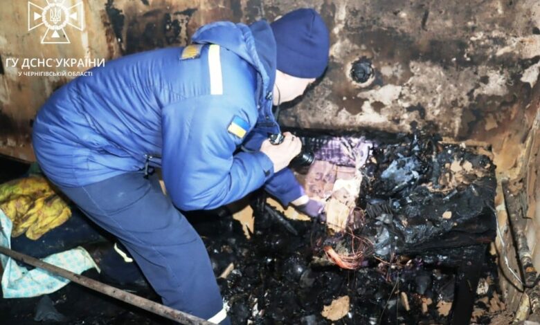 У Чернігові під час пожежі загинула літня жінка (Фото)