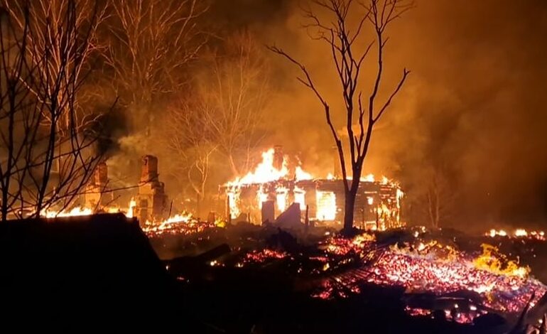 У результаті обстрілу Сновської громади знищено два житлові будинки