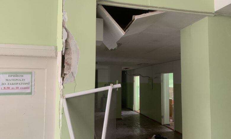 Медичні заклади Чернігівщини відновлюються після обстрілів окупантів (Фото)